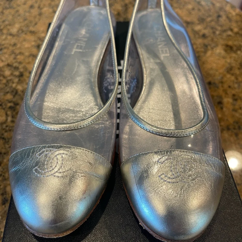 CHANEL Metallic Silver Blue Cap-Toe Jelly Flats - Picture 8 of 8